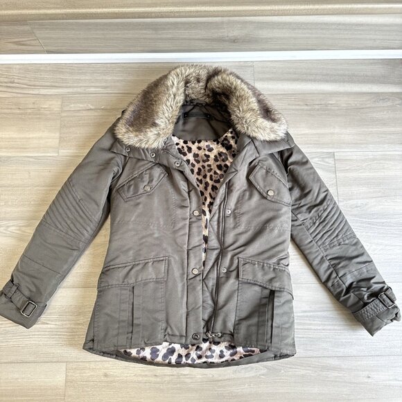 Steve‎ Madden puffer jacket Full Zip Faux Fur Trimmed Hood Size Small Women’s - Picture 1 of 11